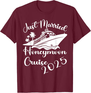 Just Married 2025 Wedding Rings Matching Couple Newlyweds T-Shirt - T-Shirt | Maroon
