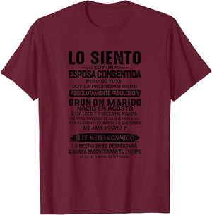 Lo Siento Soy UNA Esposa Consentida Nació En Agosto T-Shirt - T-Shirt | Maroon
