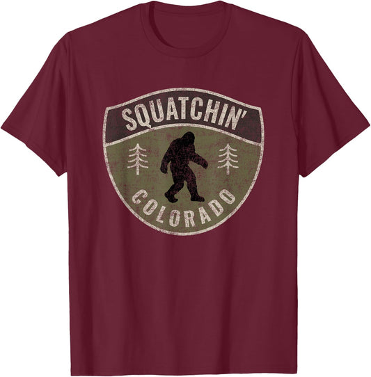 Vintage Sasquatch Squatchin' Colorado Big Foot Hunter T-Shirt - T-Shirt | Maroon