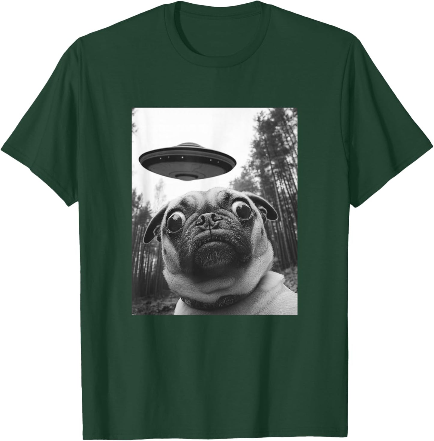Funny Pug Selfie with UFO T-Shirt - T-Shirt | Forest