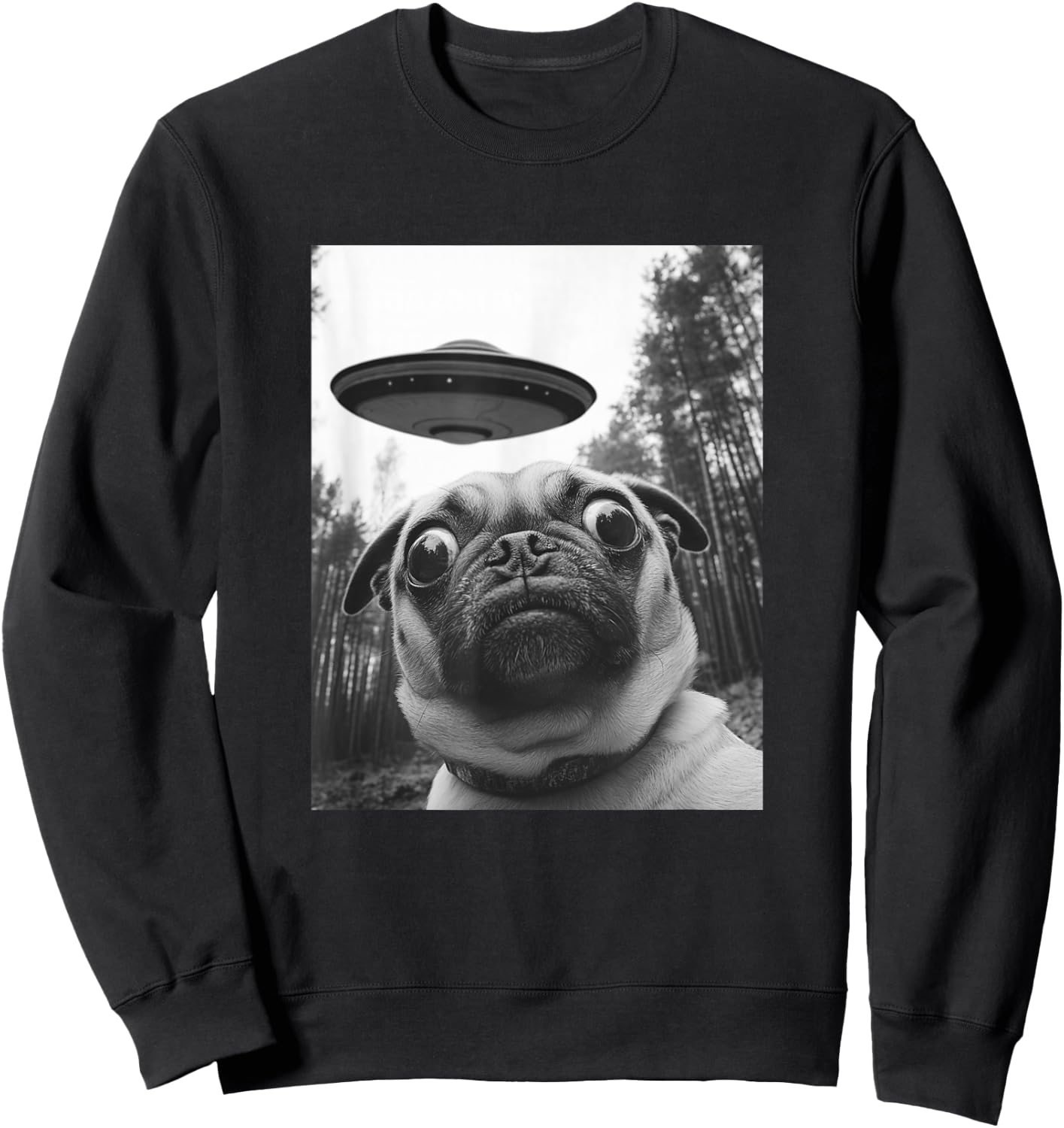 Funny Pug Selfie with UFO Sweatshirt - Sweatshirt | Black