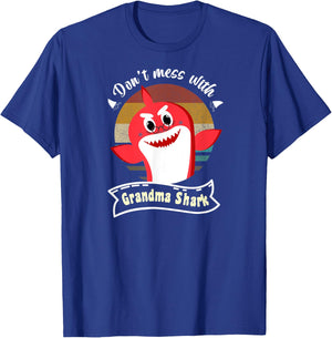 Don’t Mess with Grandma Shark Funny Grandmother Gifts T-Shirt - T-Shirt | Royal