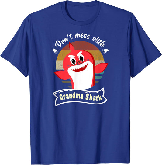 Don’t Mess with Grandma Shark Funny Grandmother Gifts T-Shirt - T-Shirt | Royal