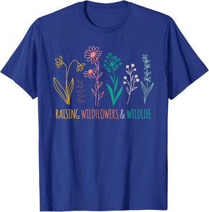 Raising Wildflowers And Wildlife Mom Mothers Day Vintage T-Shirt - T-Shirt | Royal