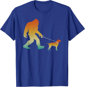 Bigfoot Walking Pudelpointer Funny Sasquatch Pet Dog T-Shirt - T-Shirt | Royal