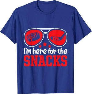 I'm Just here for the Snacks - Ice Hockey T-Shirt - T-Shirt | Royal