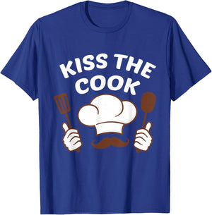Grillmeister Chef Baker Kitchen Staff Kiss The Cook T-Shirt - T-Shirt | Royal