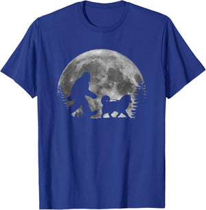 Bigfoot Walking a Dog Funny Siberian Husky Moon Halloween Women Kids T-Shirt - T-Shirt | Royal