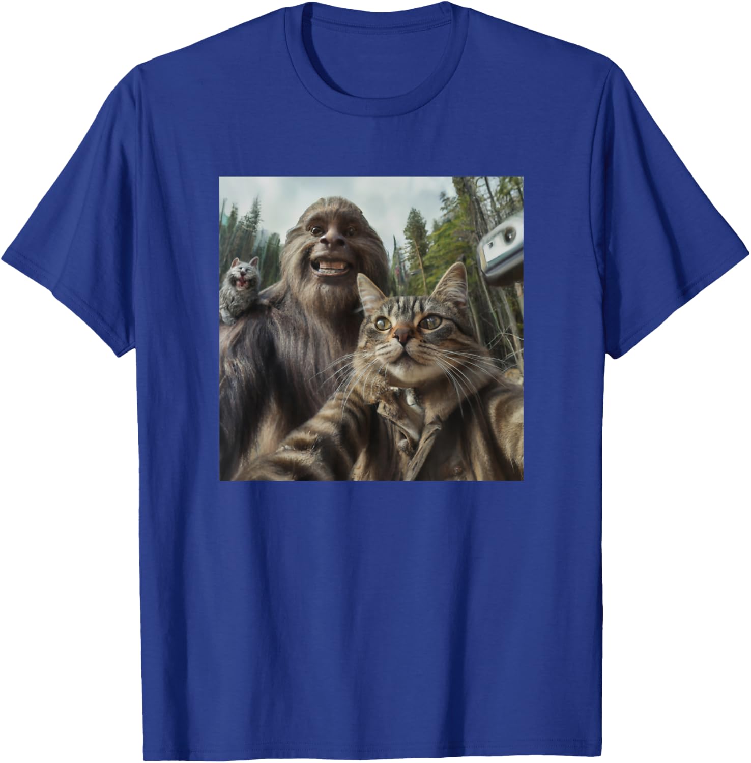 Cat Bigfoot Sasquatch Selfie Photo Funny Retro Classic Humor T-Shirt - T-Shirt | Royal
