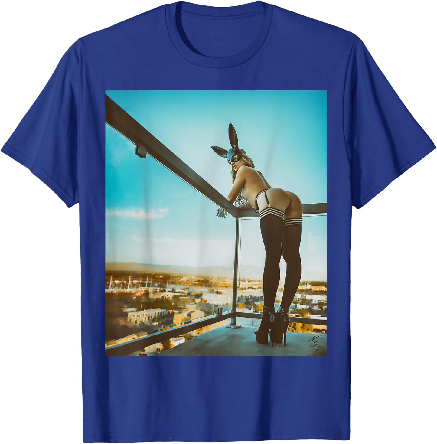 Sexy Girl - "Bad Bunny Pinup Girl w/ Nice Butt" T-Shirt - T-Shirt | Royal
