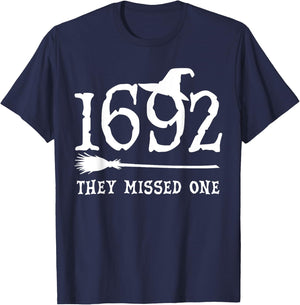 1692 They Missed One Halloween Feminist Witch Trials T-Shirt - T-Shirt | Navy