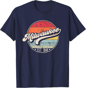 Retro Milwaukee WI Home City 70s Style Sunset Gift T-Shirt - T-Shirt | Navy