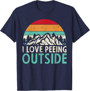 I Love Peeing Outside Sunset Retro Outdoor Camping Hiking T-Shirt - T-Shirt | Navy