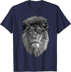 Tough Old Lion - King Of The Jungle With Scars & Eye Patch T-Shirt - T-Shirt | Navy