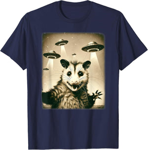 Funny Opossum Selfie With UFO Alien Humor Hilarious Possum T-Shirt - T-Shirt | Navy