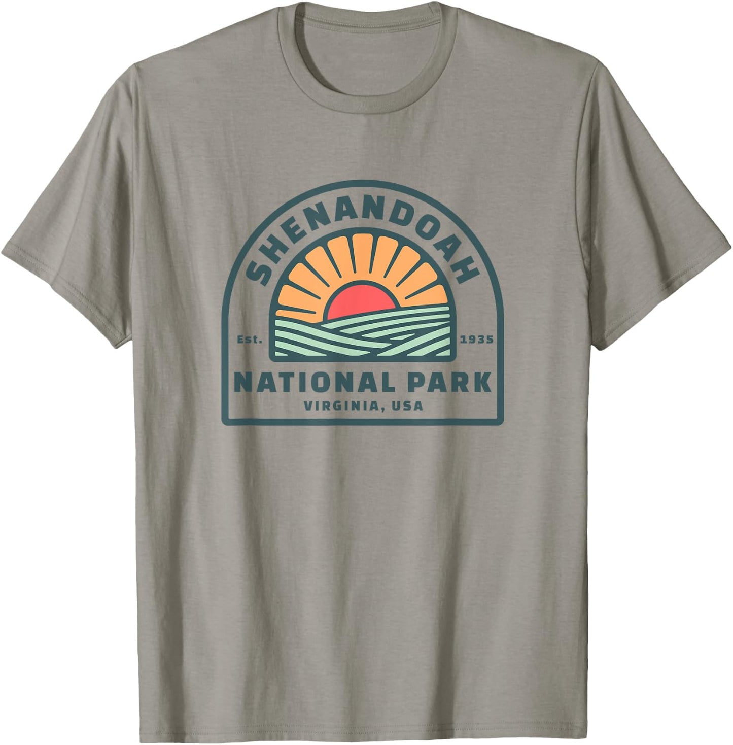 Family Vacation Gift - Retro Shenandoah National Park T-Shirt - T-Shirt | Sand
