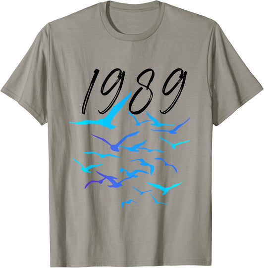 Seagulls 1989 Blue sky T-Shirt - T-Shirt | Sand