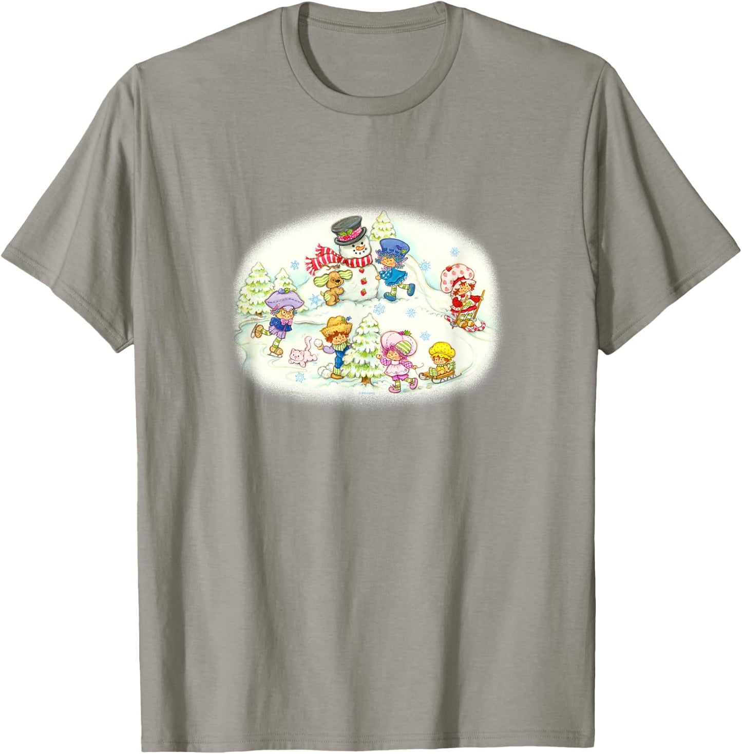 Strawberry Shortcake Christmas Playing On The Snow Poster T-Shirt - T-Shirt | Sand