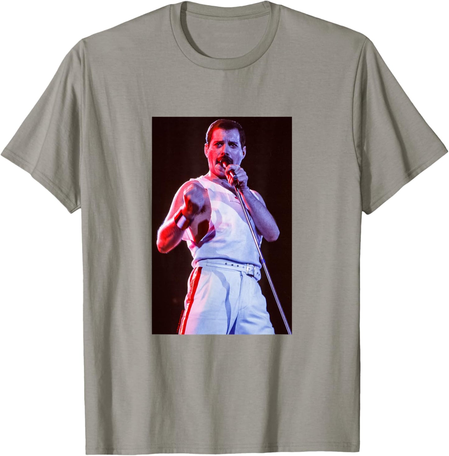 Freddie Mercury Of Queen Live By Everard Smith T-Shirt - T-Shirt | Sand