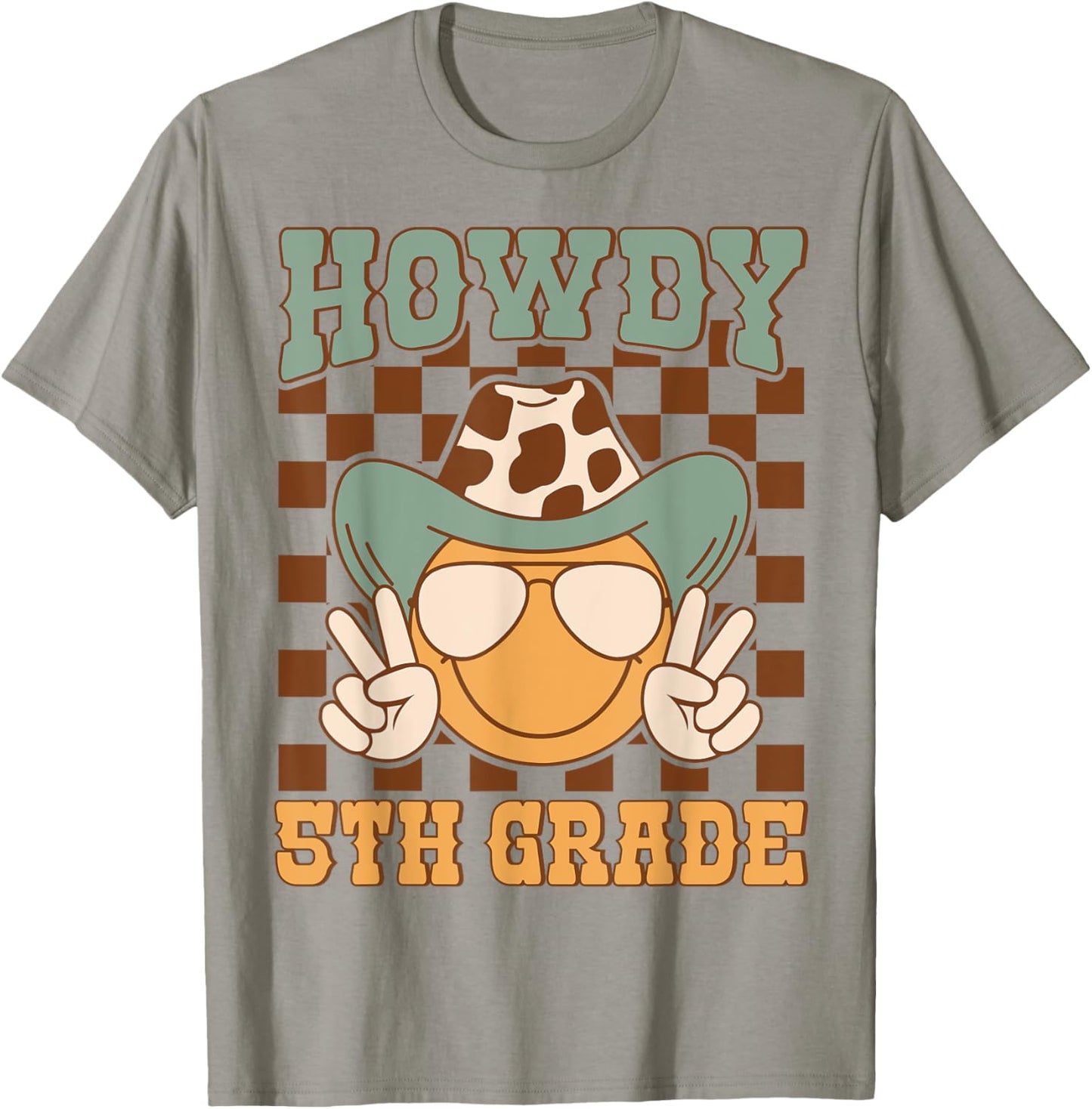 Howdy 5th Grade Teacher Western Back To School Fifth Grade T-Shirt - T-Shirt | Sand