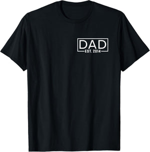 Father's Day Dad Est 2014 Logo Expect Pregnancy Announcement T-Shirt - T-Shirt | Black
