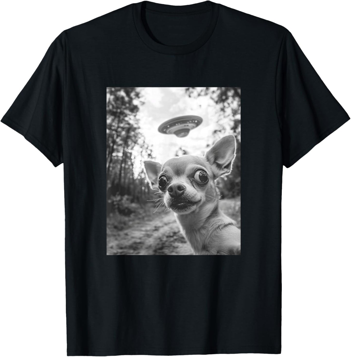 Chihuahua UFO Meme - Funny Chihuahua Selfie with UFO T-Shirt - T-Shirt | Black
