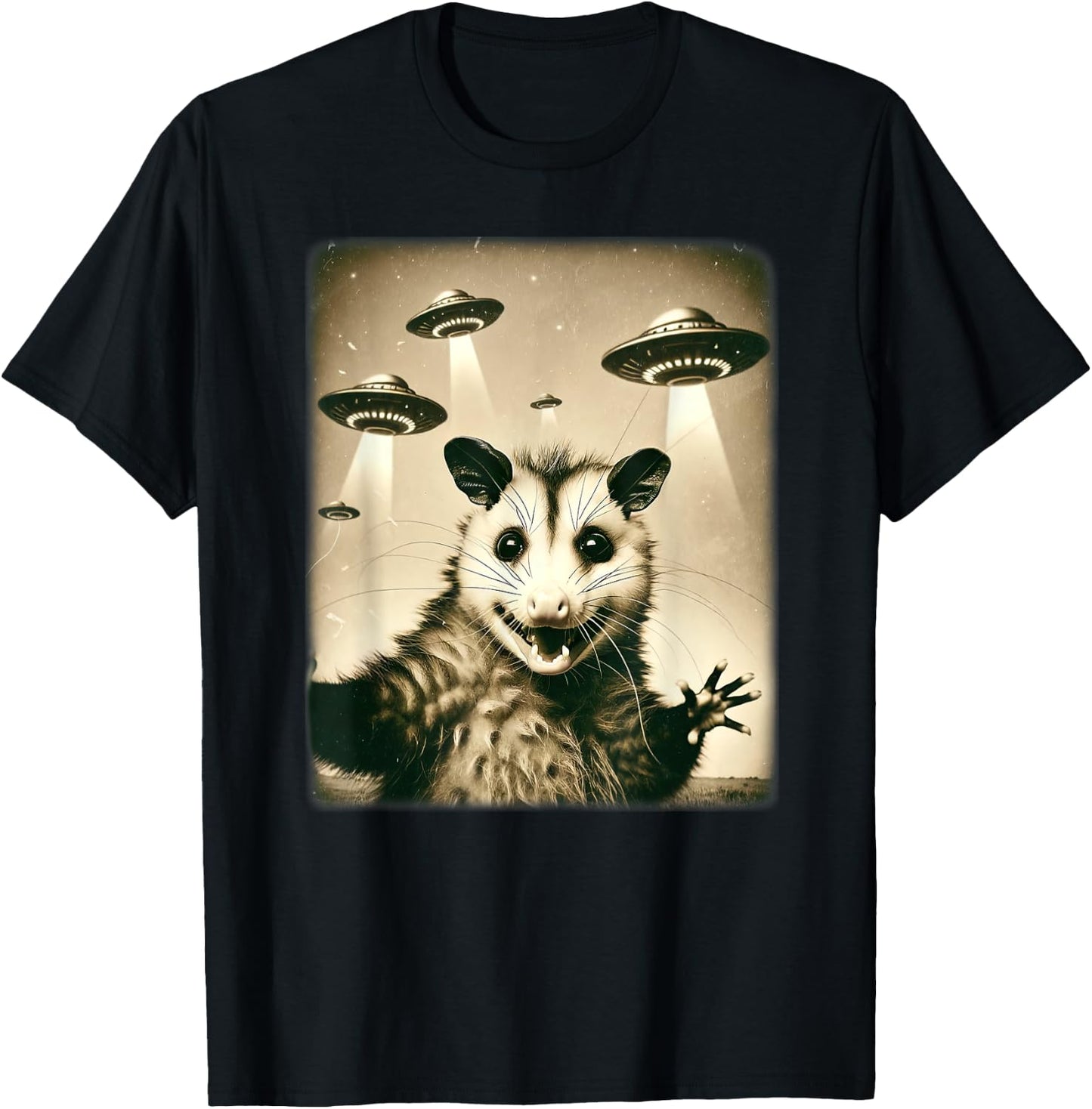 Funny Opossum Selfie With UFO Alien Humor Hilarious Possum T-Shirt - T-Shirt | Black